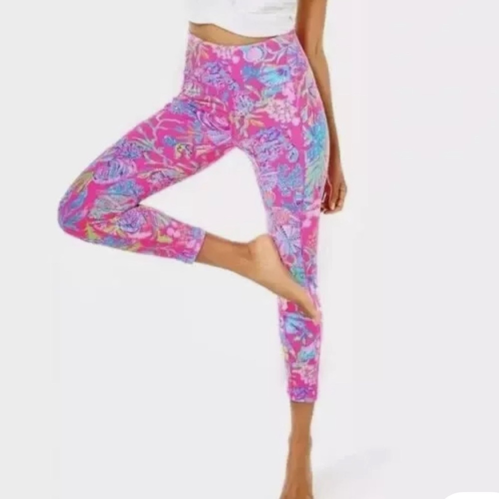 Lilly Pulitzer EUC Shell me something good high rise luxletic leggings
